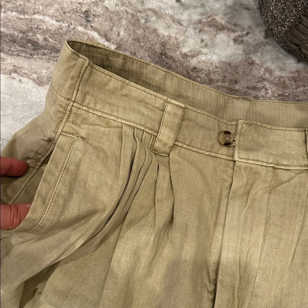 NEW Free People Sadie A-Line Long Pleated Women's Shorts Aloe Green NWOT Sz 6 - Picture 5 of 9
